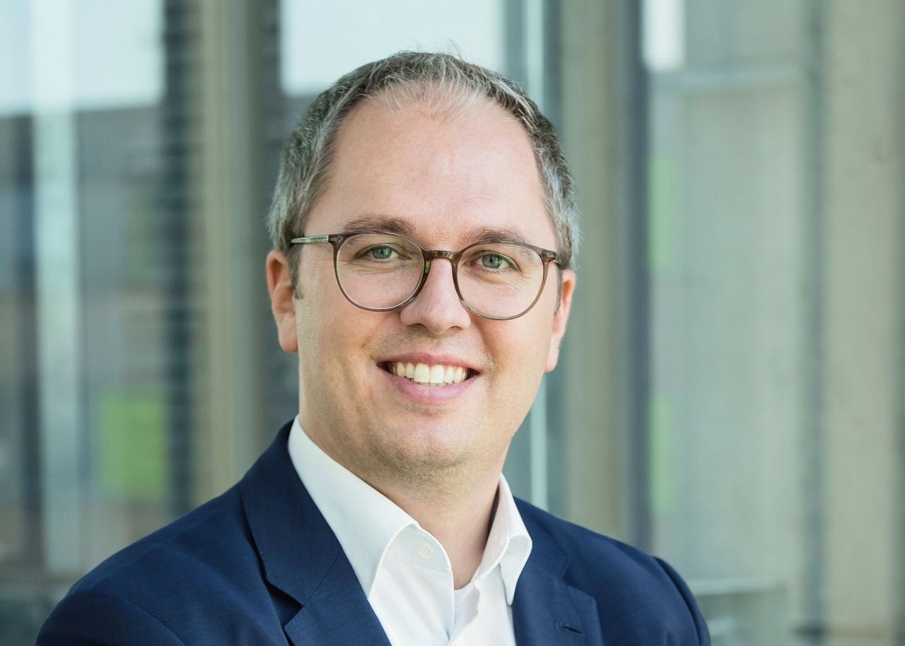 Dr Jens Meier