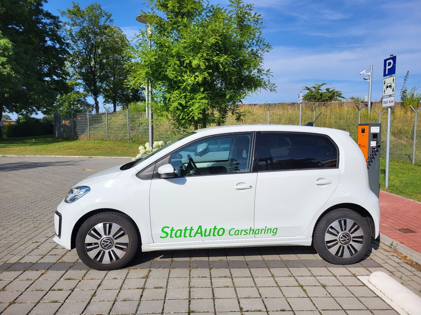 StattAuto auf Parkplatz